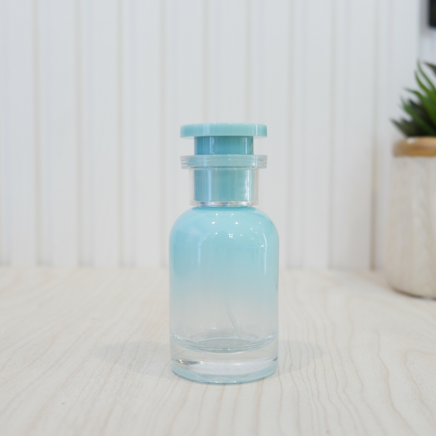 ขวดหลุยส์พาสเทล คละสี 30ML. (12ใบ)